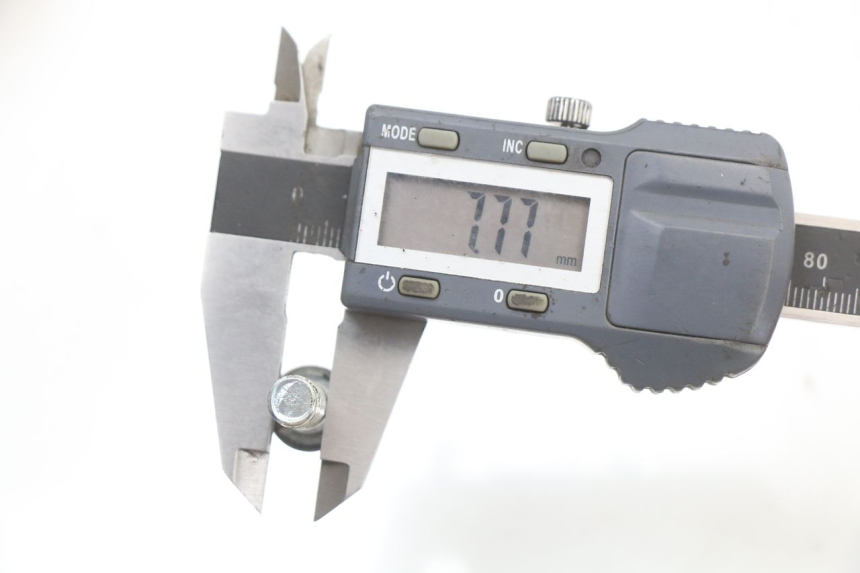 photo de BREMSSCHEIBENSCHRAUBE PEUGEOT VIVACITY NEW 4T 50 (2008 - 2017) - Technische Nahaufnahme