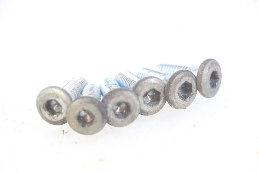 photo de BREMSSCHEIBENBEFESTIGUNGSSCHRAUBE DAELIM VJ ROADWIN FI 125 (2008 - 2017) - Detailansicht des Bauteils