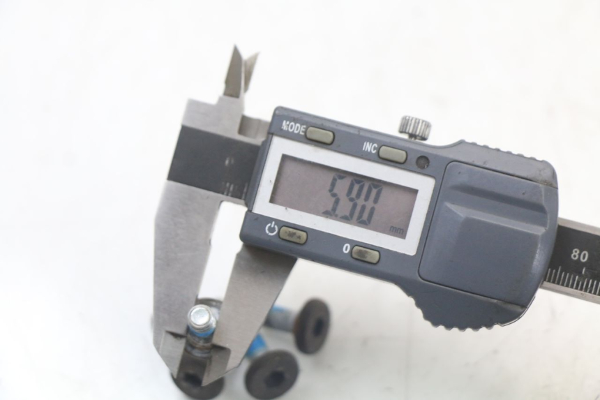 photo de BREMSSCHEIBENBEFESTIGUNGSSCHRAUBE YAMAHA X-MAX XMAX 250 (2006 - 2009) - Alternative Perspektive