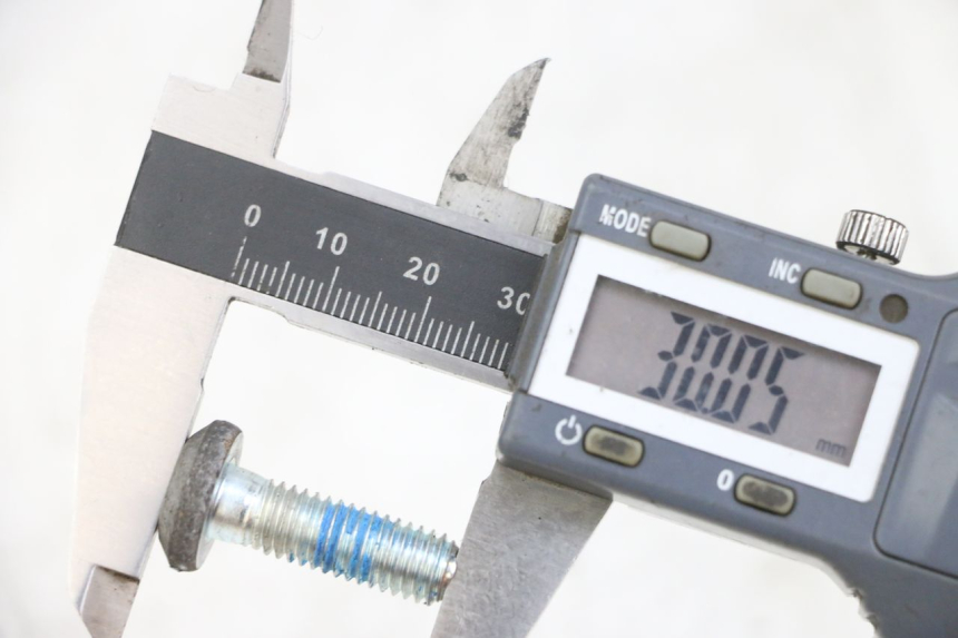 photo de BREMSSCHEIBENBEFESTIGUNGSSCHRAUBE YAMAHA XMAX X-MAX 125 (2006 - 2009) - Gesamtansicht des Produkts