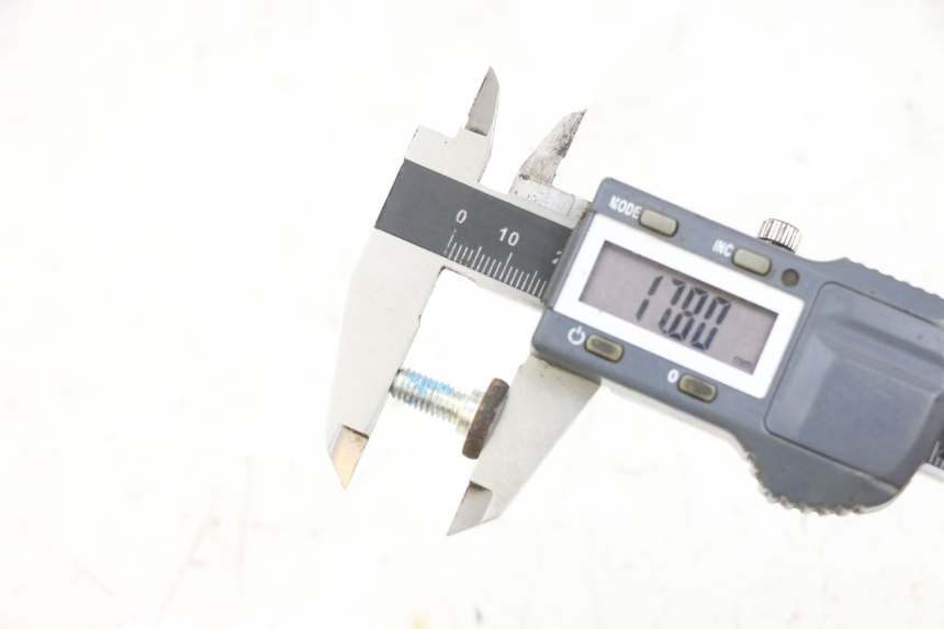 photo de BREMSSCHEIBENBEFESTIGUNGSSCHRAUBE YAMAHA X-MAX XMAX 125 (2010 - 2013) - Alternative Perspektive