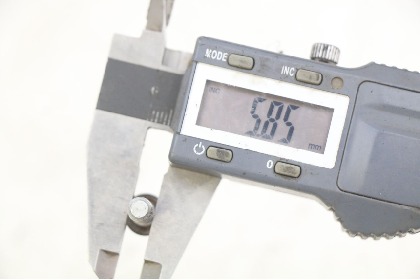 photo de BREMSSCHEIBENBEFESTIGUNGSSCHRAUBE PIAGGIO X9 EVOLUTION 125 (2003 - 2007) - Detailansicht des Bauteils