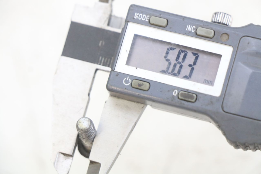 photo de BREMSSCHEIBENBEFESTIGUNGSSCHRAUBE PIAGGIO X9 EVOLUTION 125 (2003 - 2007) - Alternative Perspektive