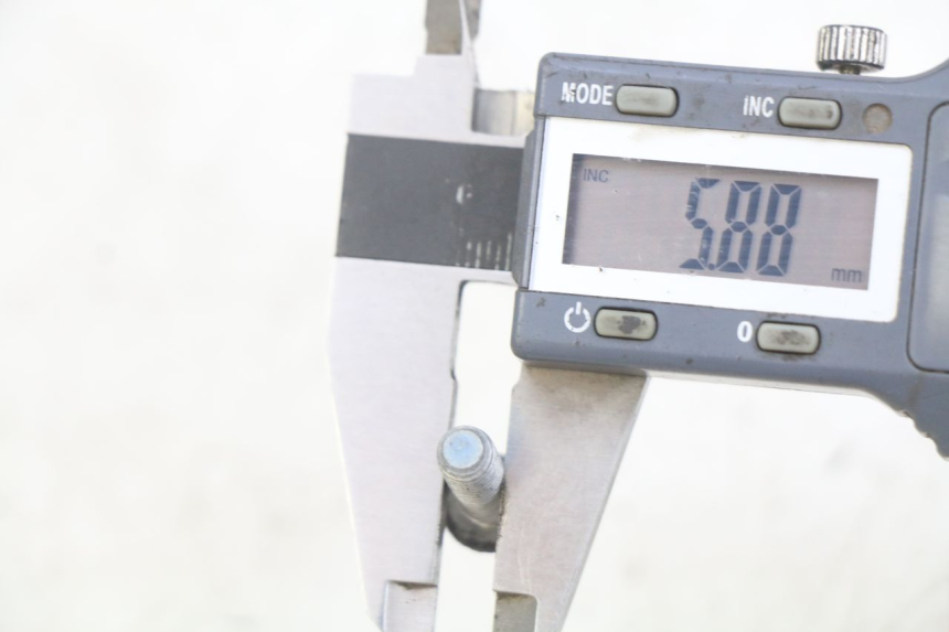 photo de BREMSSCHEIBENBEFESTIGUNGSSCHRAUBE PIAGGIO XEVO - X EVO 125 (2007 - 2017) - Detailansicht des Bauteils