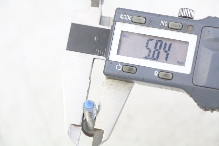 photo de BREMSSCHEIBENBEFESTIGUNGSSCHRAUBE PIAGGIO XEVO - X EVO 125 (2007 - 2017) - Alternative Perspektive