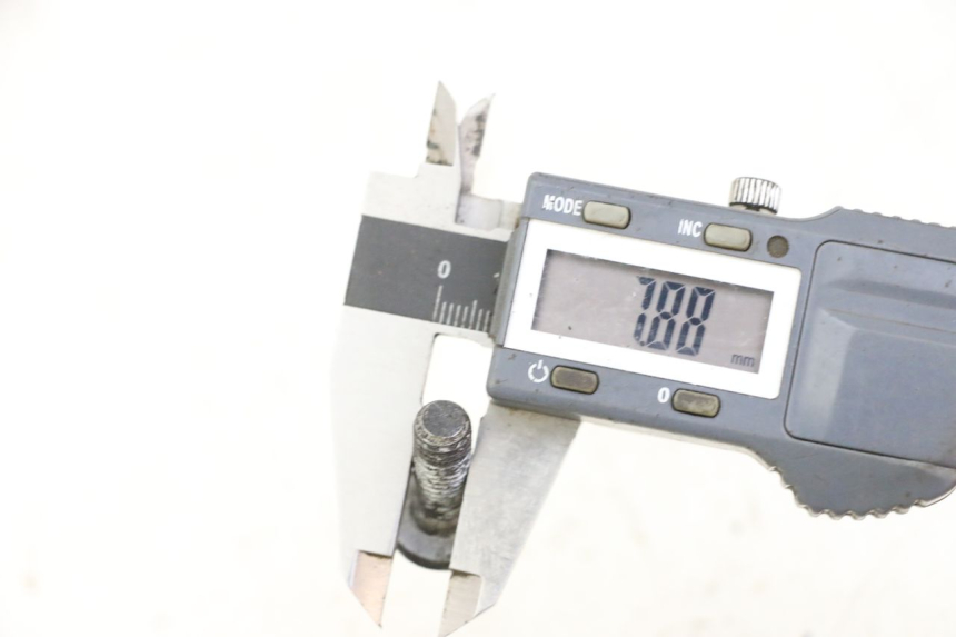 photo de BREMSSCHEIBENSCHRAUBE YAMAHA XJN DIVERSION 600 (2000 - 2003) - Zoom auf Gebrauchszustand