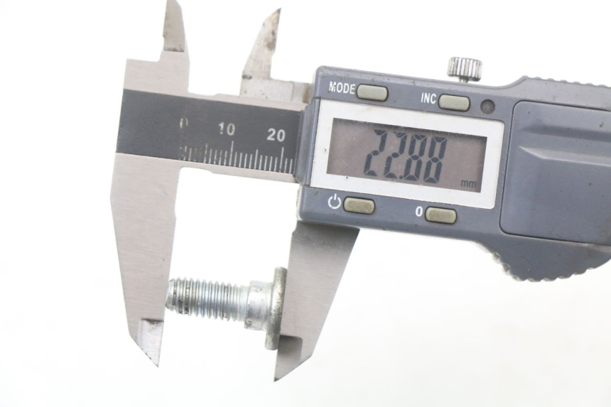 photo de BREMSSCHEIBENSCHRAUBE HYOSUNG XRX 125 (2000 - 2008) - Alternative Perspektive