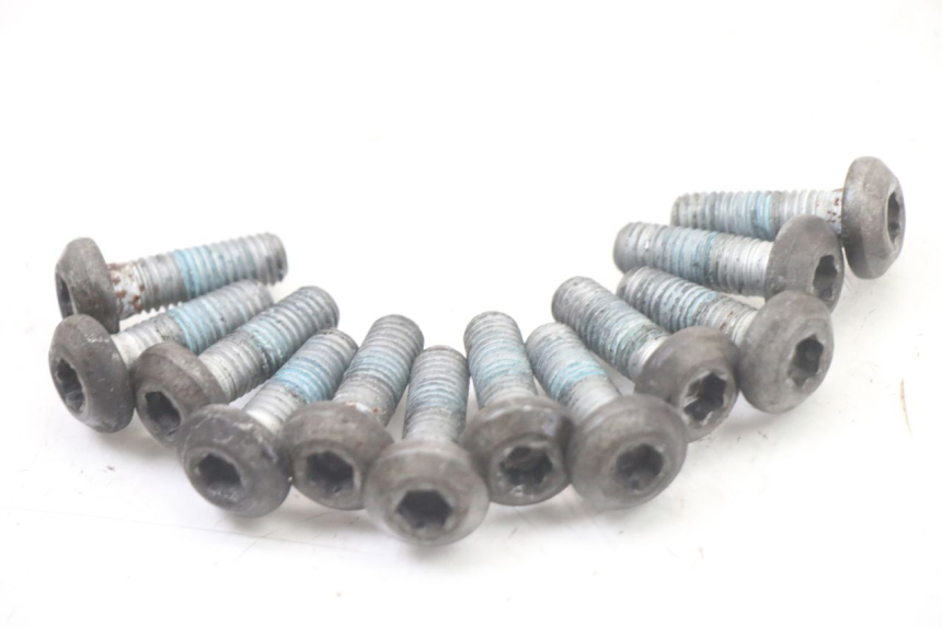 photo de BREMSSCHEIBENSCHRAUBE YAMAHA FZS FAZER 600 (2001 - 2003) - Detailansicht des Bauteils