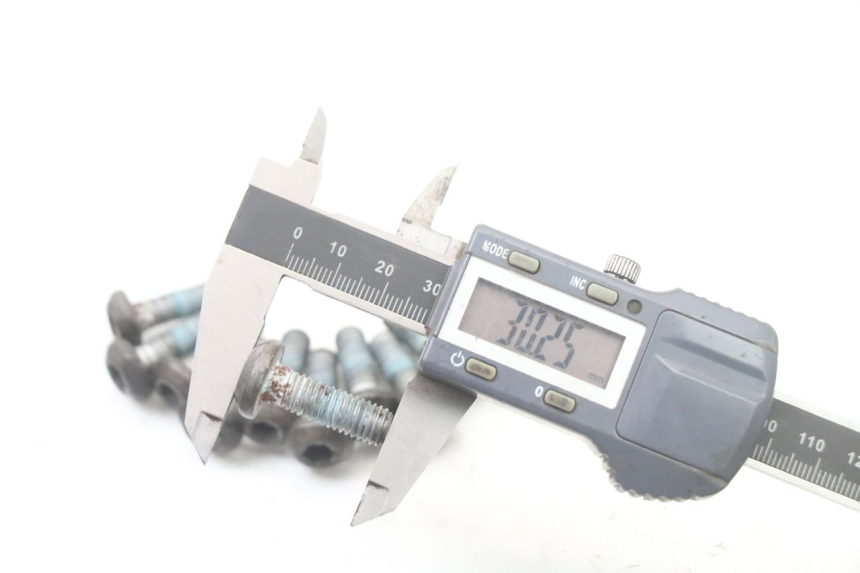 photo de BREMSSCHEIBENSCHRAUBE YAMAHA FZS FAZER 600 (2001 - 2003) - Alternative Perspektive