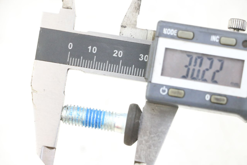 photo de BREMSSCHEIBENSCHRAUBE YAMAHA NEOS NEO'S 4T 50 (2008 - 2016) - Zoom auf Gebrauchszustand