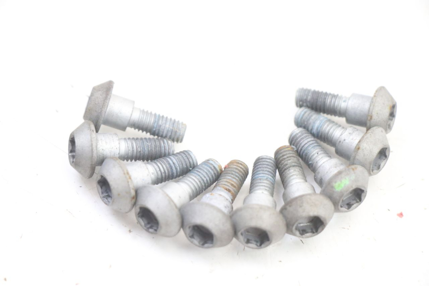 photo de BREMSSCHEIBENSCHRAUBE YAMAHA TRACER 7 700 (2020 - 2024) - Zoom auf Gebrauchszustand