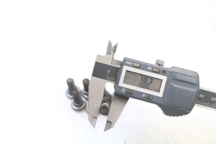 photo de BREMSSCHEIBENSCHRAUBE YAMAHA YFM BRUIN 350 (2003 - 2009) - Technische Nahaufnahme