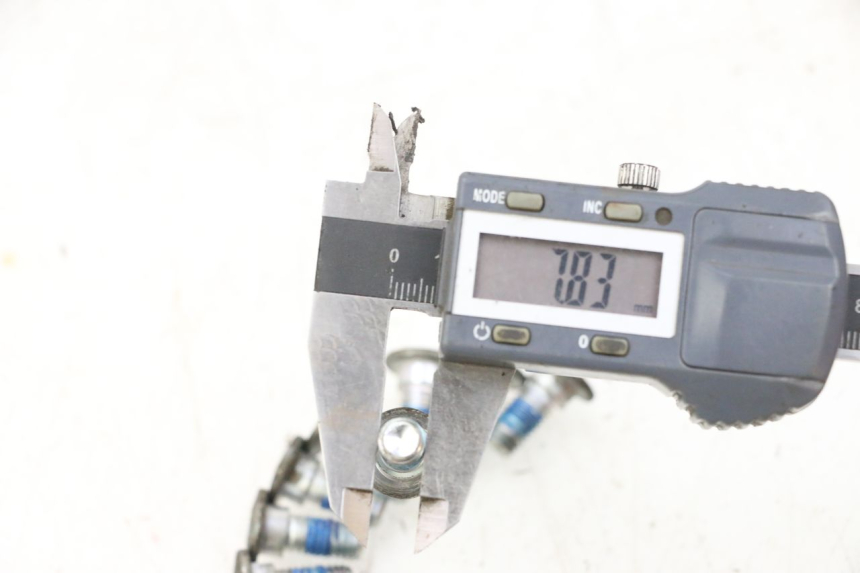 photo de BREMSSCHEIBENSCHRAUBE YAMAHA YFM R RAPTOR 250 (2008 - 2014) - Detailansicht des Bauteils