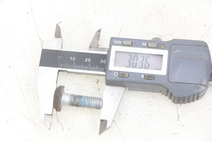 photo de BREMSSCHEIBENBOLZEN YAMAHA YP MAJESTY 400 (2004 - 2008) - Detailansicht des Bauteils