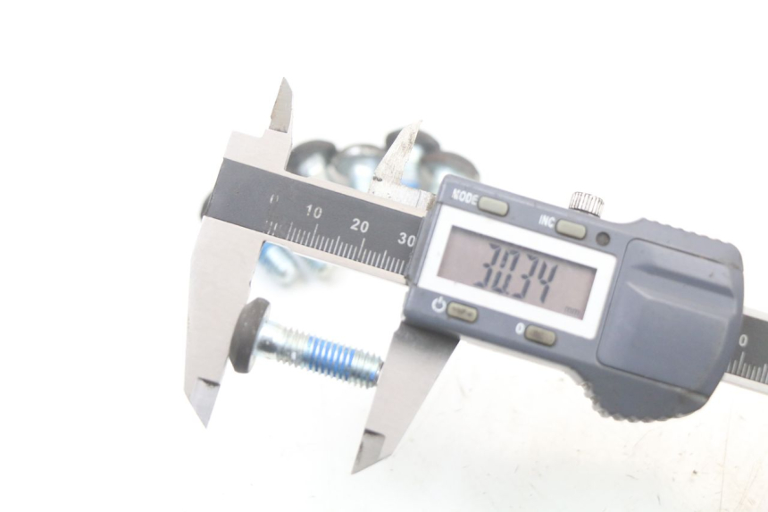 photo de BREMSSCHEIBENSCHRAUBE YAMAHA YP MAJESTY 125 (2002 - 2006) - Alternative Perspektive