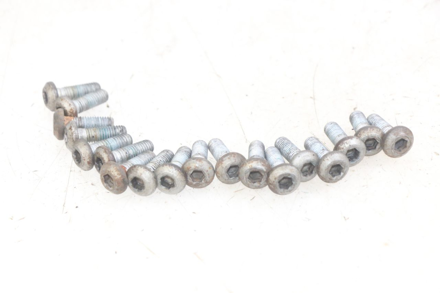 photo de BREMSSCHEIBENBEFESTIGUNGSSCHRAUBE YAMAHA YZF R THUNDERCAT 600 (1996 - 2003) - Hauptansicht