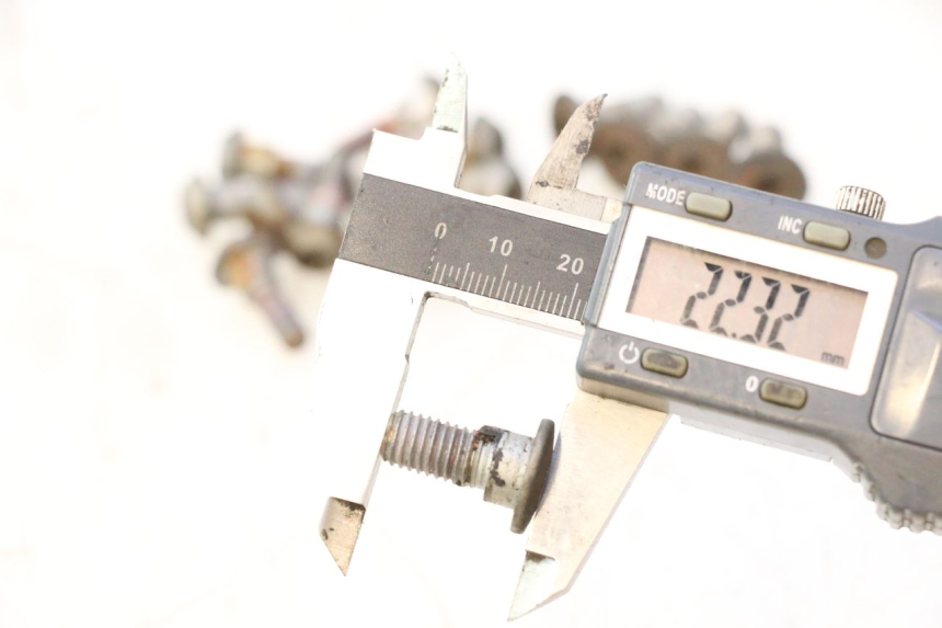 photo de BREMSSCHEIBENSCHRAUBE YAMAHA YZF R6 600 (2008 - 2009) - Weitere Ansicht des Artikels