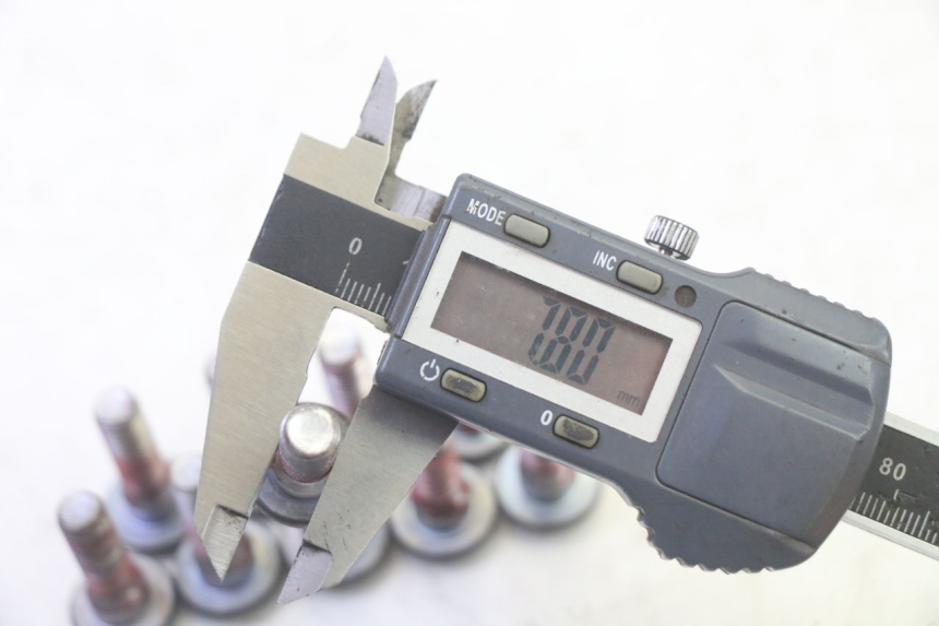 photo de BREMSSCHEIBENSCHRAUBE KAWASAKI ZR 7 750 (1999 - 2004) - Technische Nahaufnahme